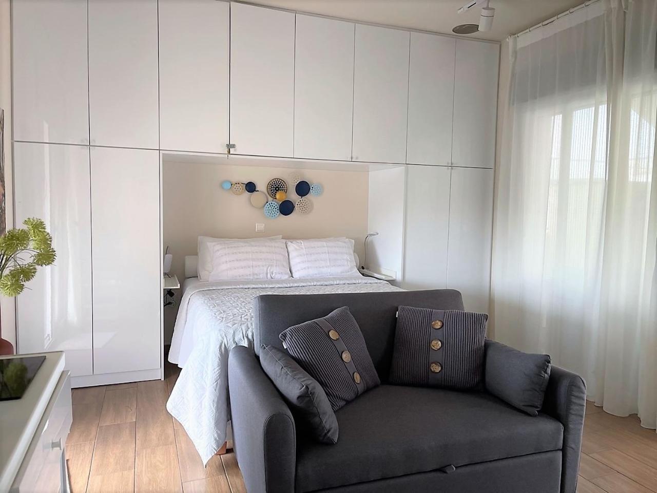 Reeva 55 Apartment Athens Ngoại thất bức ảnh
